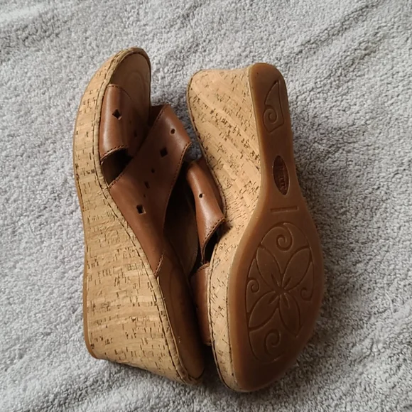 Born Brown Leather Canova Wedge Heels Sandals Womens 11 Perforated Shoes - Picture 2 of 9